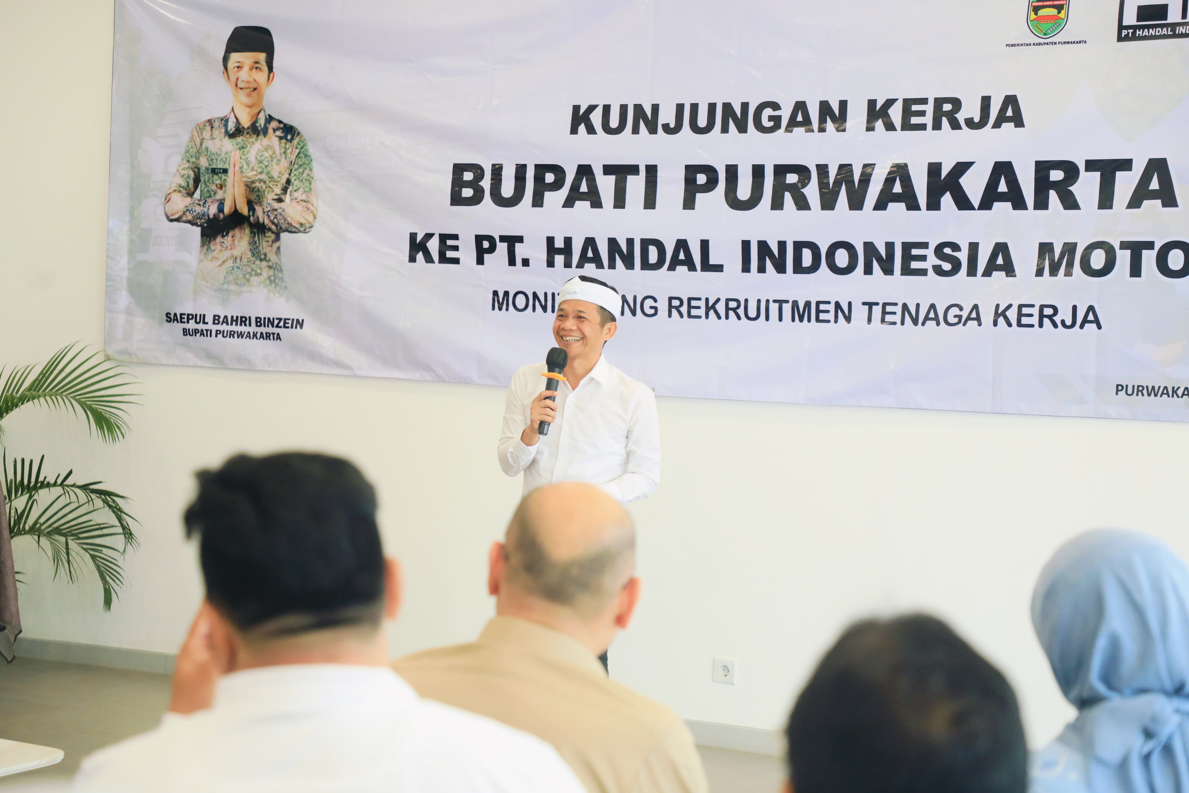 Purwakarta Bergerak: Om Zein Pacu Perekrutan Tenaga Kerja di PT HIM dan Sektor Industri Lainnya