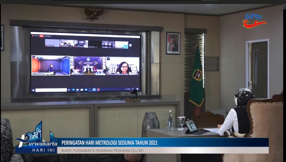 AMBU ANNE PERKENALKAN CEU ATI DI FORUM PERINGATAN HARI METROLOGI SEDUNIA