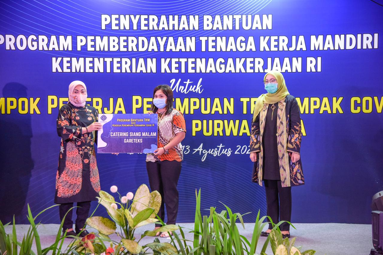 Bupati Purwakarta Sambut Baik Bantuan Program Kemnaker untuk Kelompok Kerja Perempuan