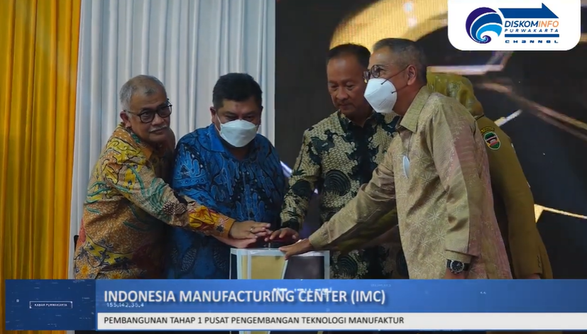 PEMBANGUNAN INDONESIA MANUFACTURING CENTER DI DESA PAMOYANAN KECAMATAN PLERED