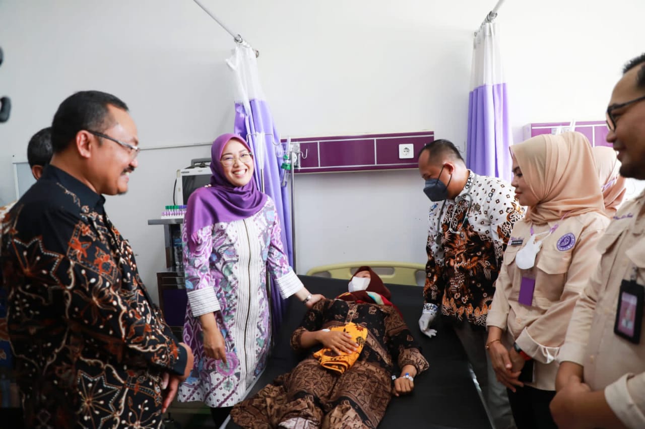 Ambu Anne Ratna Mustika  : Alhamdulilah MOW dan MOP di Purwakarta selalu melebihi Target