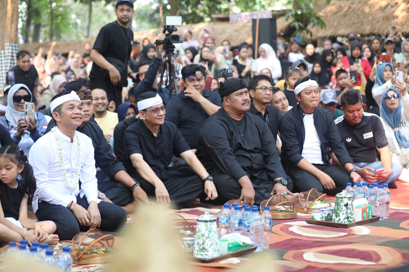 43 Tahun Desa Dangdeur dan Satu Tahun Pasar Sasagara, Warga Gelar Pesta Budaya dan Seni Galura Jomantara