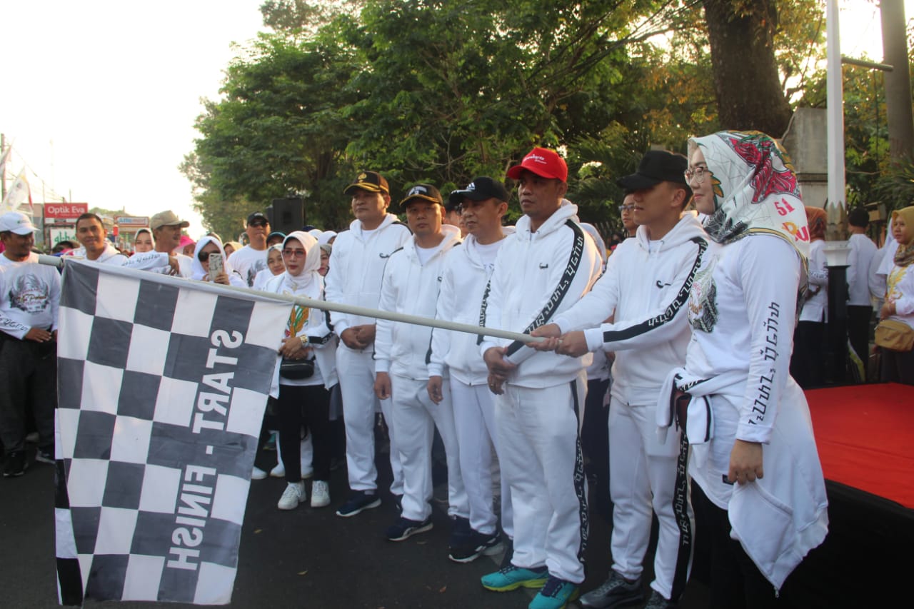 Jalan Santai HUT Purwakarta, diikuti 20 ribu peserta