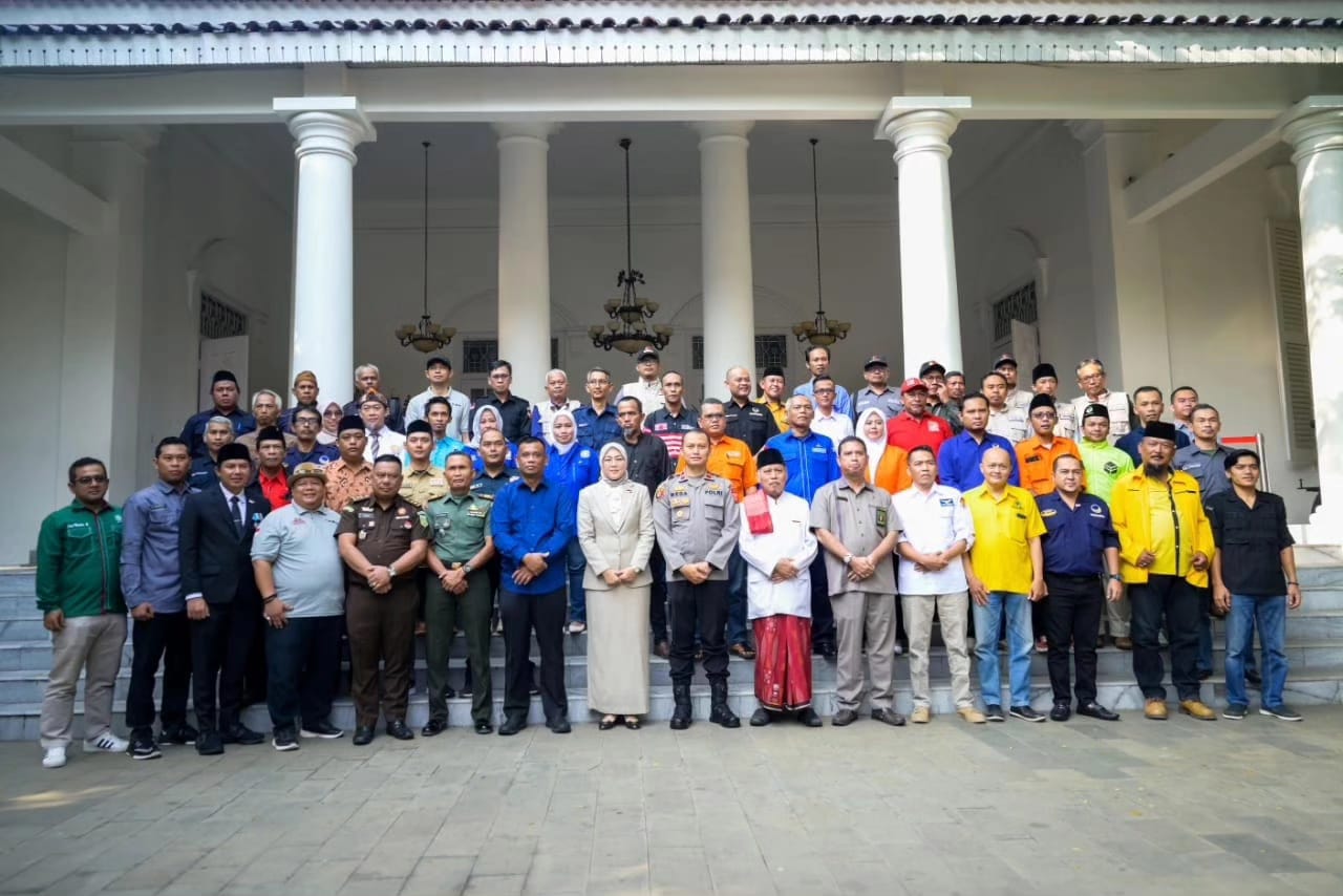 Ambu Anne Ratna Mustika Memimpin Deklarasi Pemilu Damai