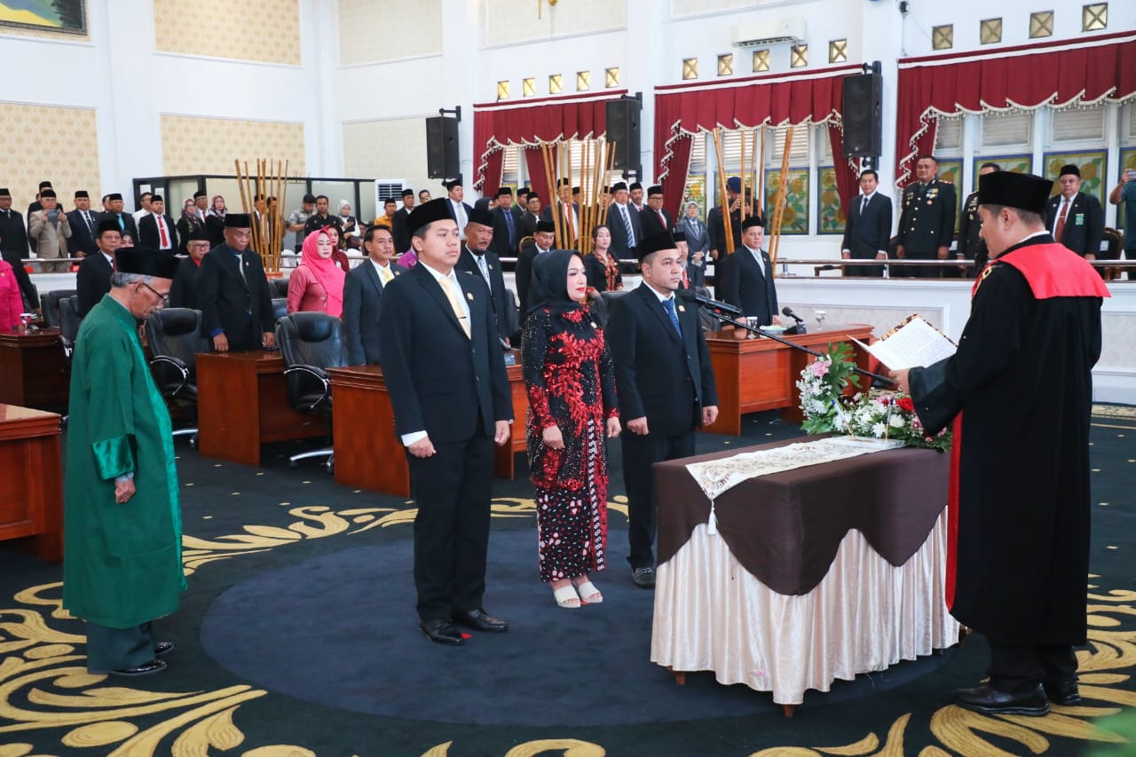 Pimpinan DPRD Purwakarta Resmi Dikukuhkan, Benni Irwan: Totalitas Pengabdian untuk Masyarakat