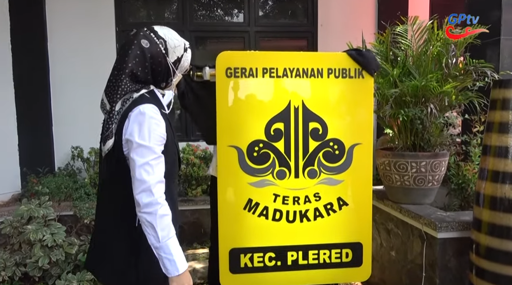 LEBIH DEKAT, BERBAGAI PELAYANAN UNTUK MASYARAKAT PURWAKARTA KINI TERSEDIA DI TERAS BALE MADUKARA