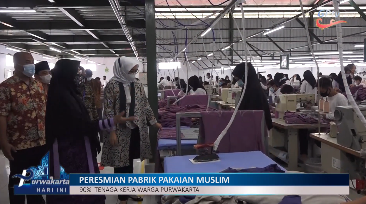 AMBU ANNE RESMIKAN PABRIK PAKAIAN MUSLIM, 90% PEGAWAI MERUPAKAN WARGA PURWAKARTA