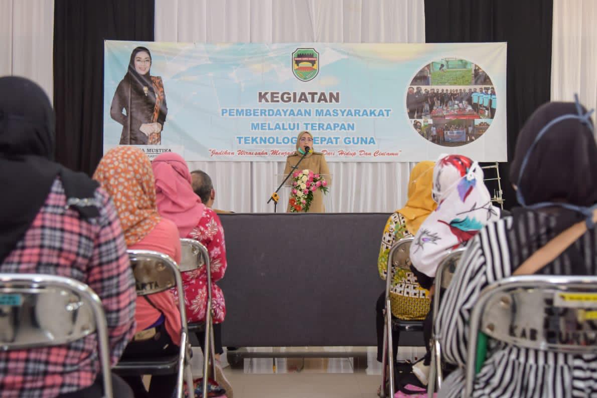 Dalam Upaya Memulihkan Ekonomi Masyarakat, Pemkab Purwakarta Gandeng SPSI