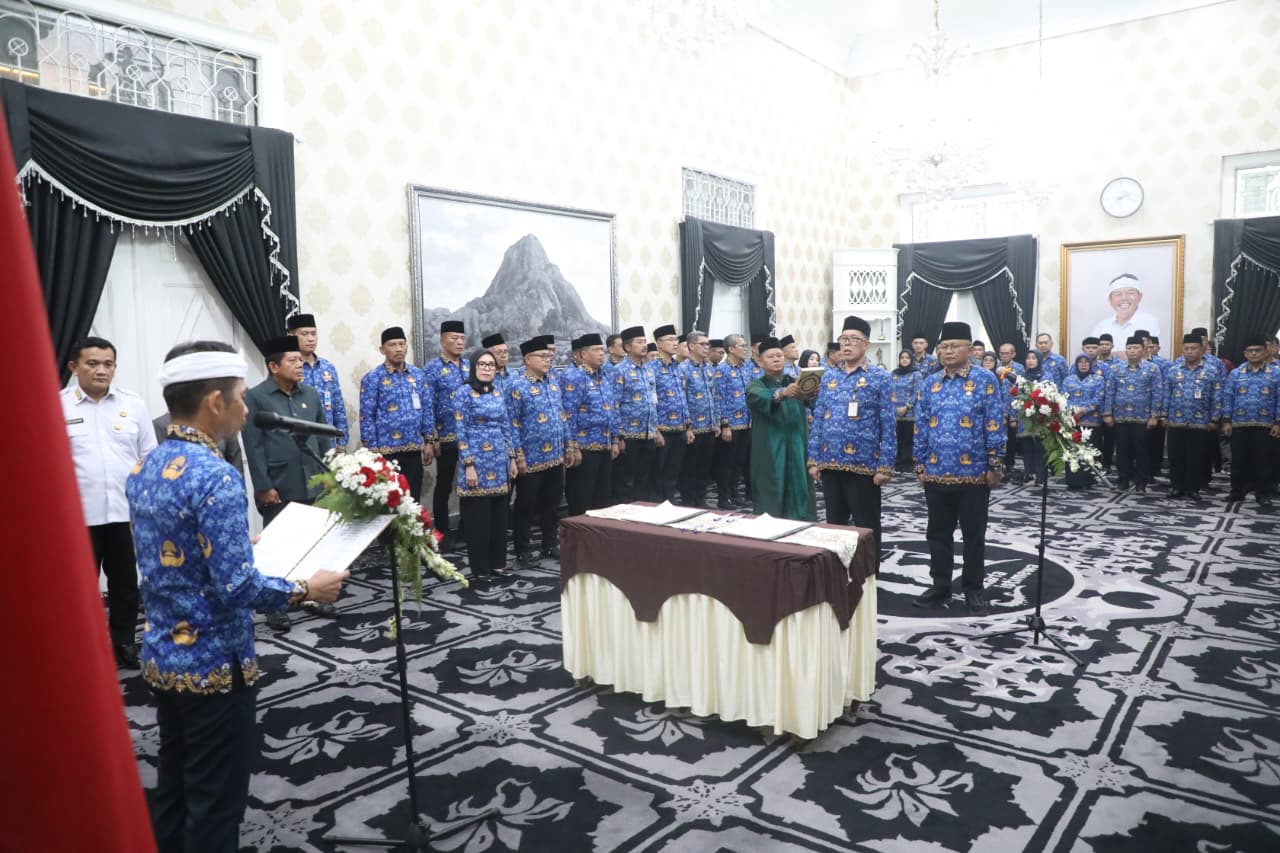 Bupati Purwakarta Lantik Sekda dan Kepala Inspektorat Daerah