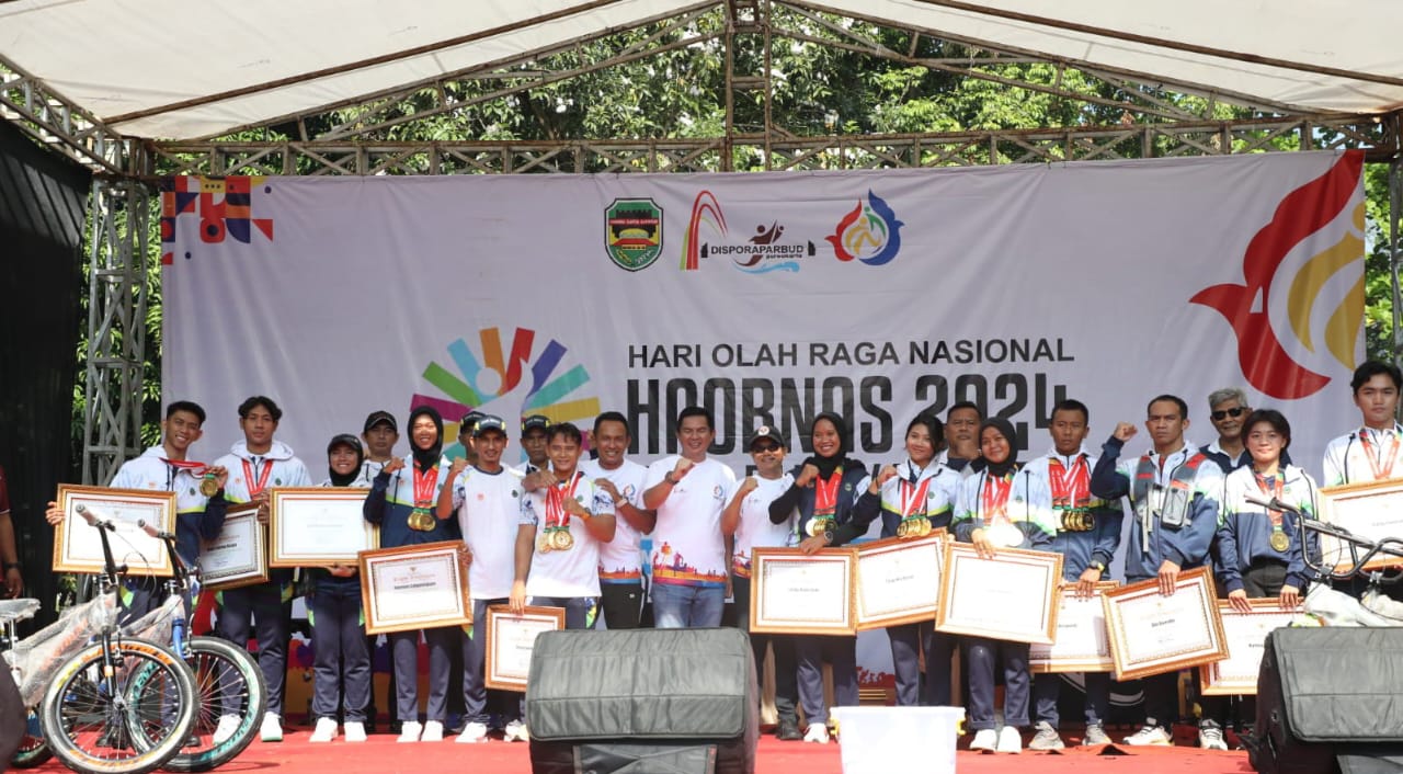 Haornas 2024, Pemkab Purwakarta Berikan Penghargaan untuk Atlet Berprestasi