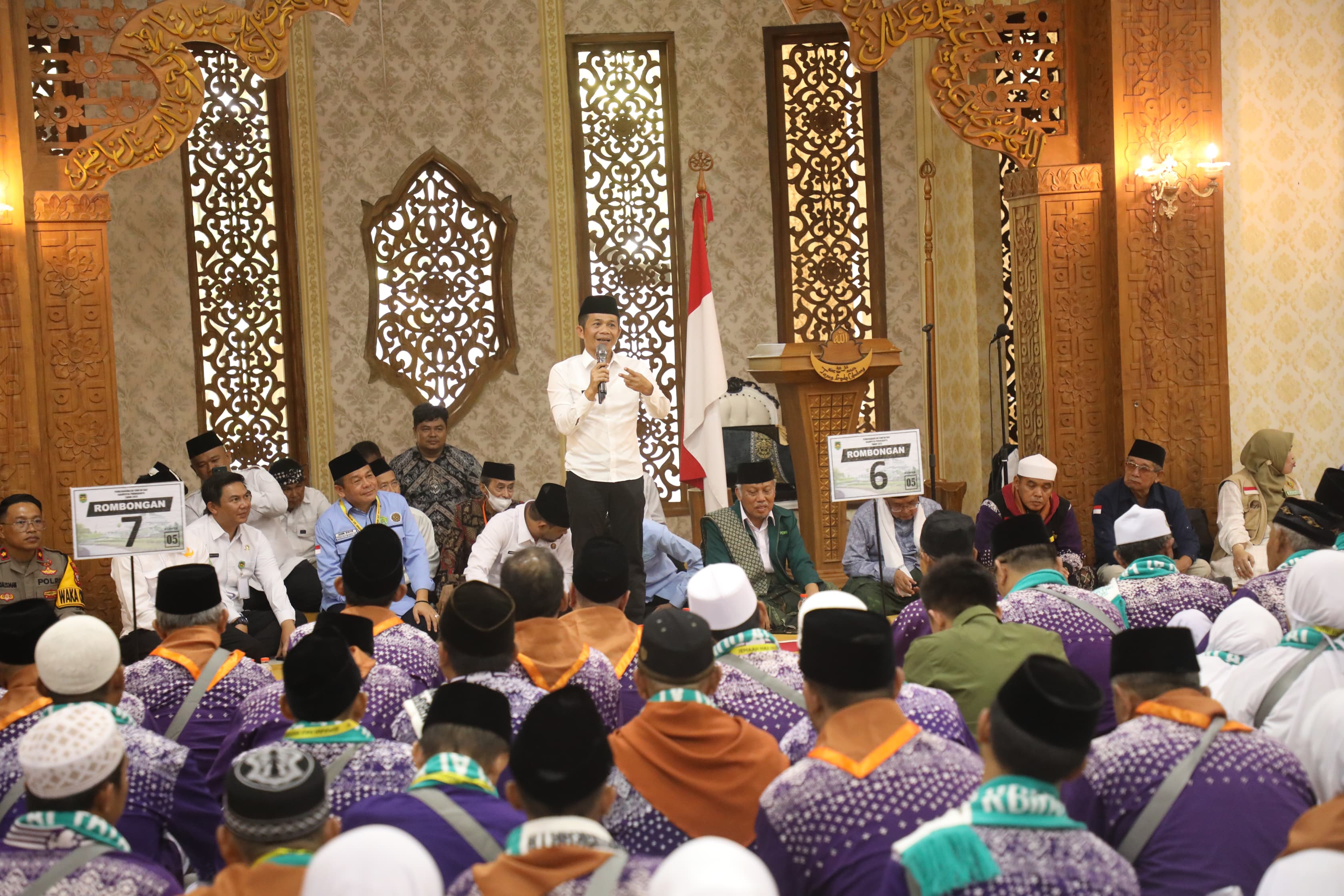 Antar Jemput Calon Jemaah Haji, Om Zein Kerahkan Ratusan Kendaraan Plat Merah