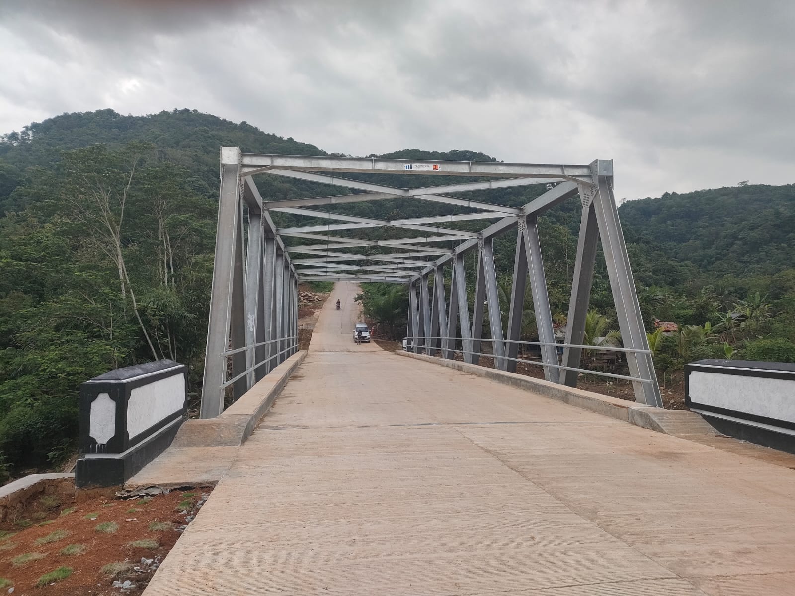PUTR Purwakarta tuntaskan pembangunan jembatan Cibayongbong  Senilai 8,9 Milyar.