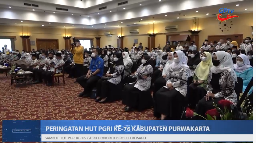 SAMBUT HUT PGRI KE 76, GURU HONORER DI PURWAKARTA PEROLEH REWARD