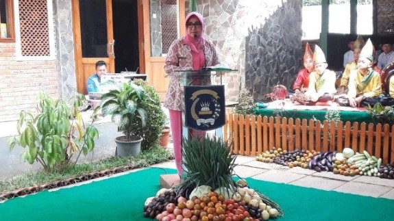Wakil Ketua Bhayangkari Jawa Barat Melakukan Kunjungan ke Pondok Pesantren di Purwakarta