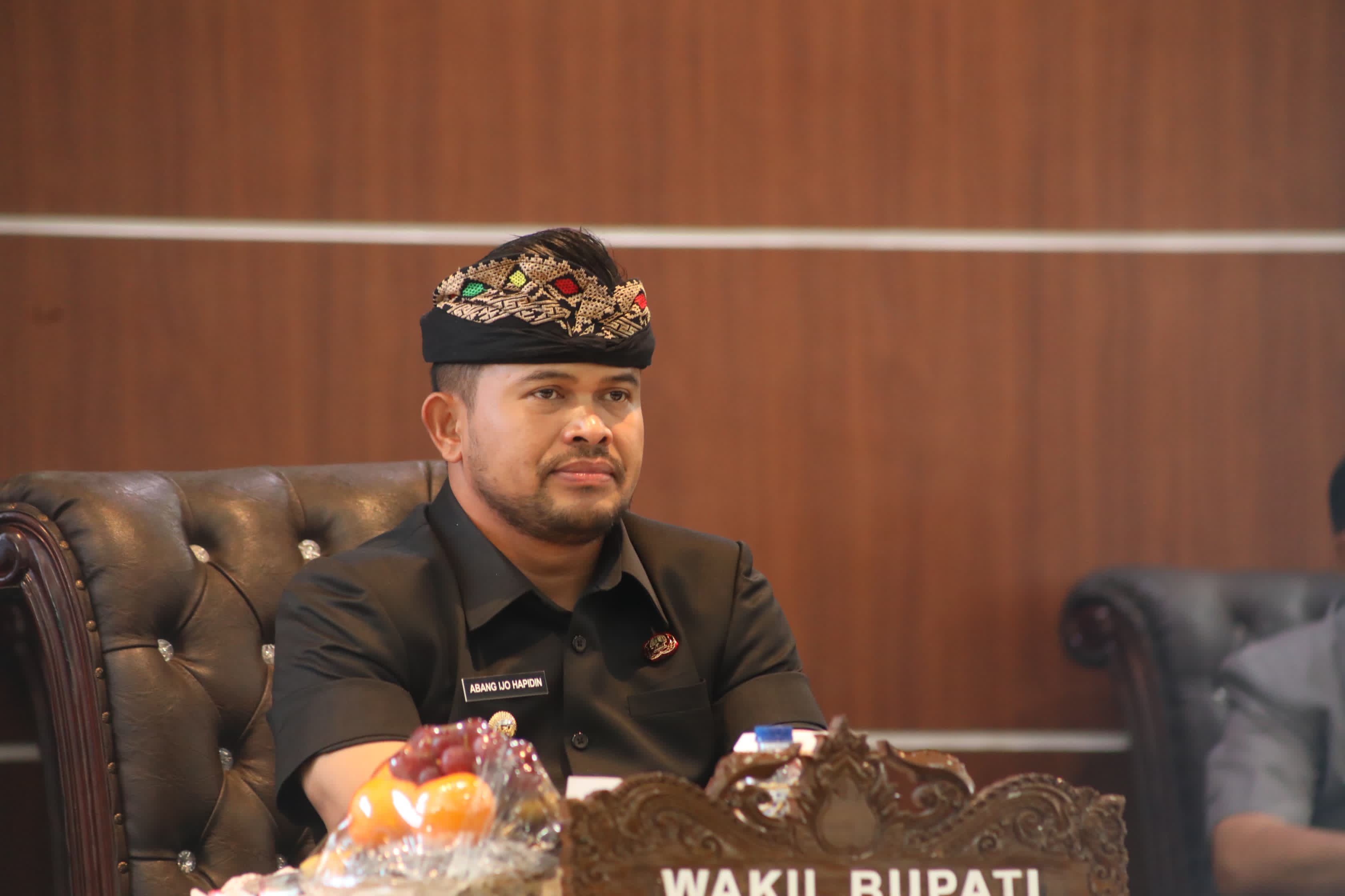 Hari Pertama Kerja, Abang Ijo Sampaikan Raperda Usulan Pemda ke DPRD Purwakarta
