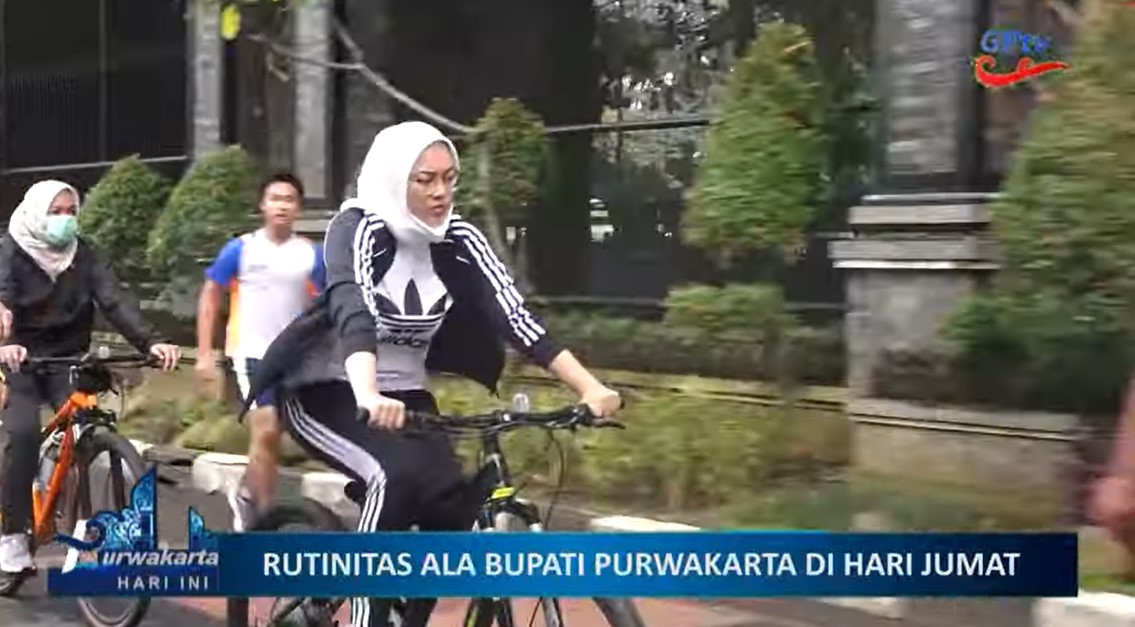 JUMAT SEHAT BERSAMA AMBU ANNE RATNA MUSTIKA