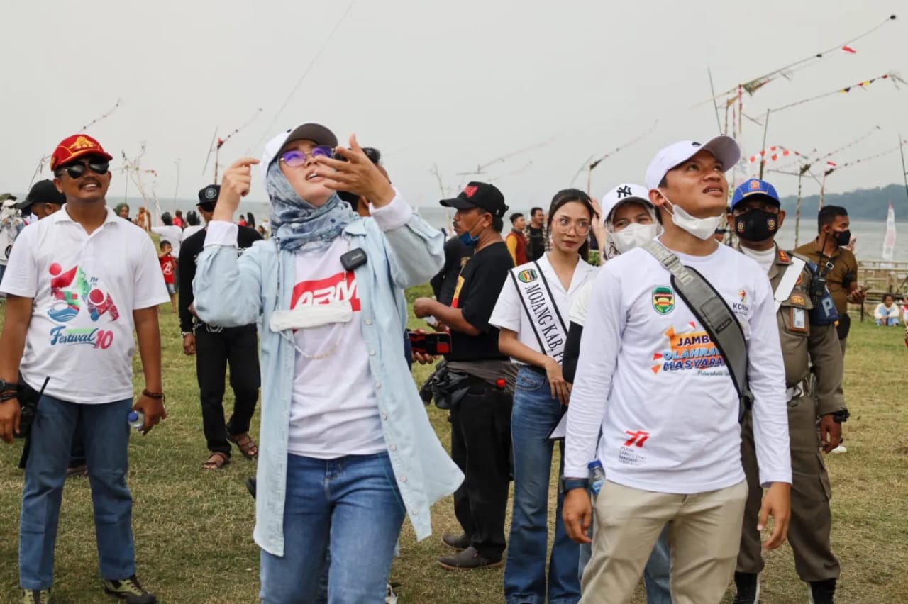 Festival Layangan, Kolecer dan Rica Entog