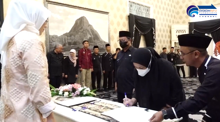 PELANTIKAN SEKRETARIS DINAS KEPENDUDUKAN DAN PENCATATAN SIPIL KABUPATEN PURWAKARTA