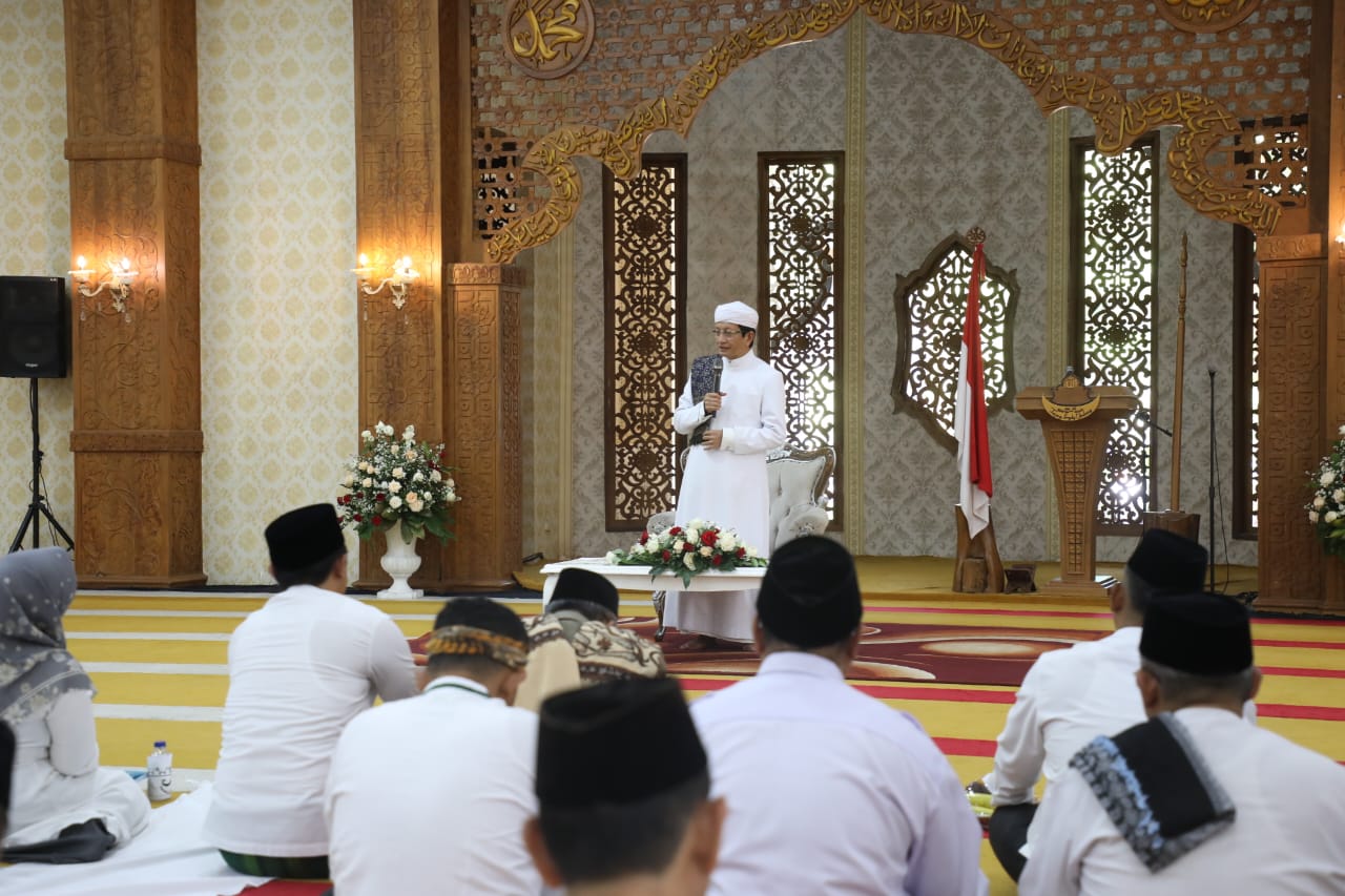 Meneladani Sifat Kepemimpinan Rosulullah di Era Modern