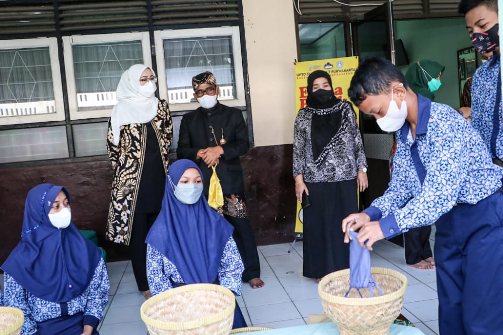 Kanjut Kundang Gantikan Kantong Plastik