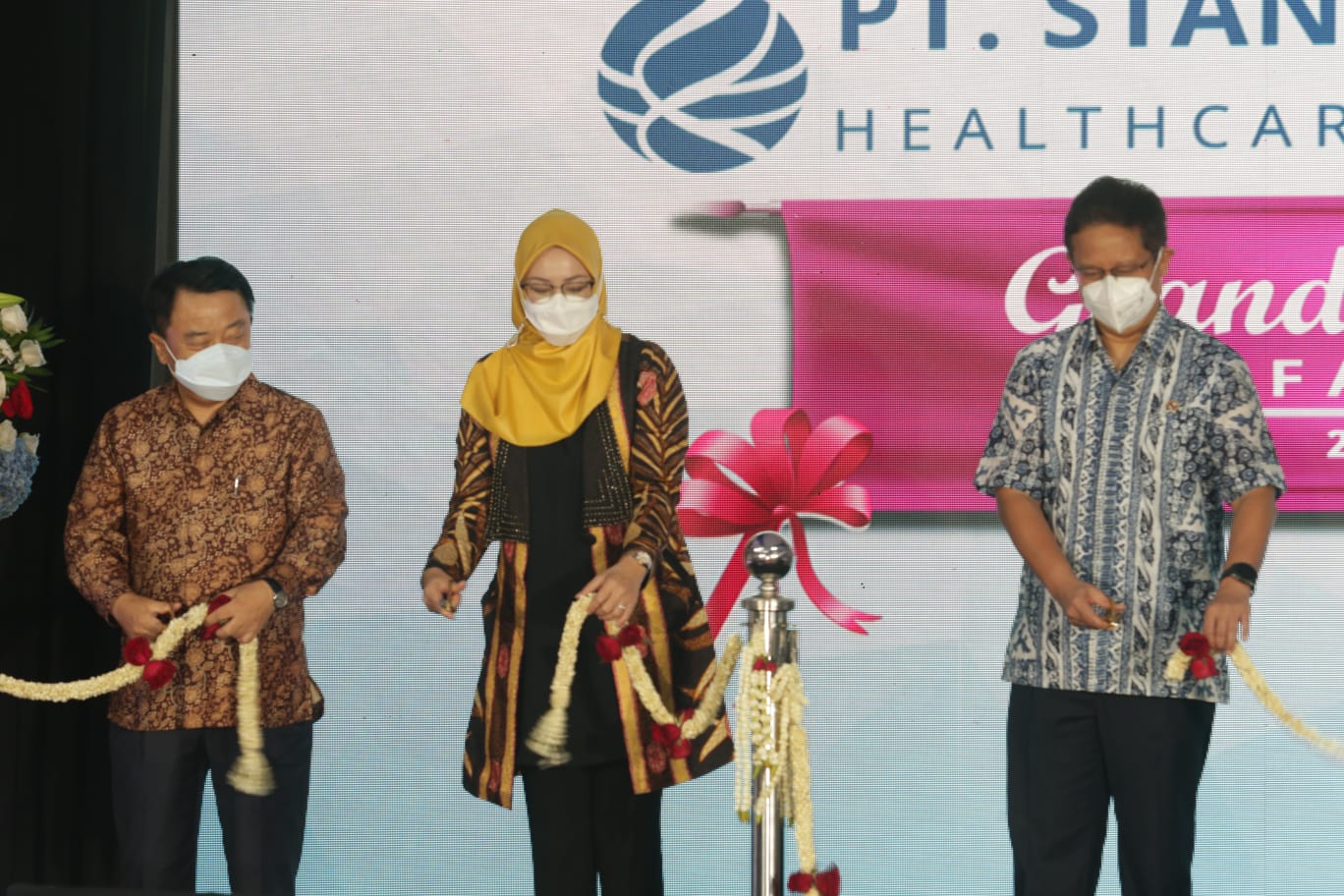 Bupati Purwakarta Resmikan Pabrik Alkes di Kecamatan Campaka