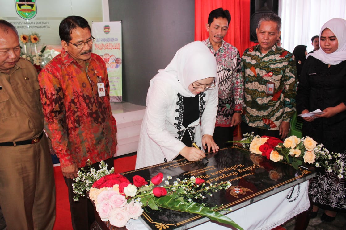 Pertama Di Jawa Barat, Purwakarta Miliki Perpustakaan Digital