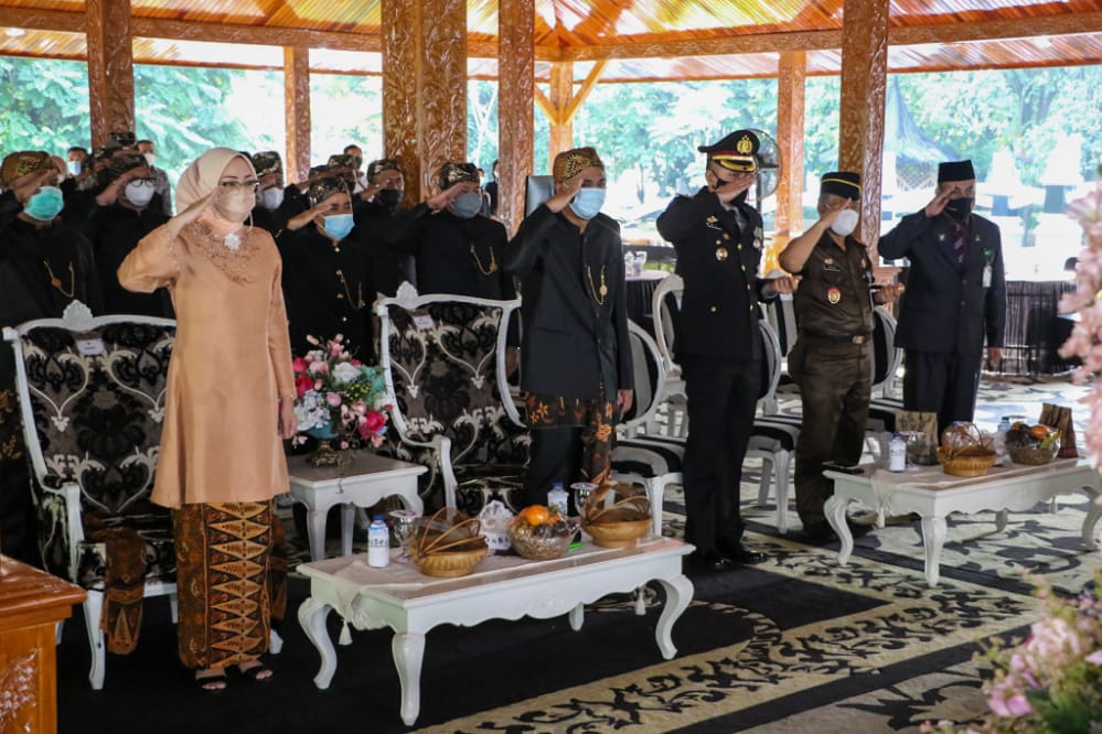 Gotong-royong Tangani Pendemi, Bumikan Nilai-nilai Pancasila