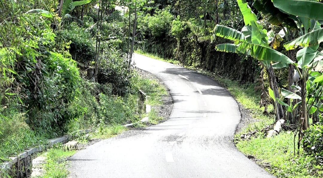 Hatur Nuhun Ambu, Jalan di Kampung Pojok  Pasirangin sudah mulus.