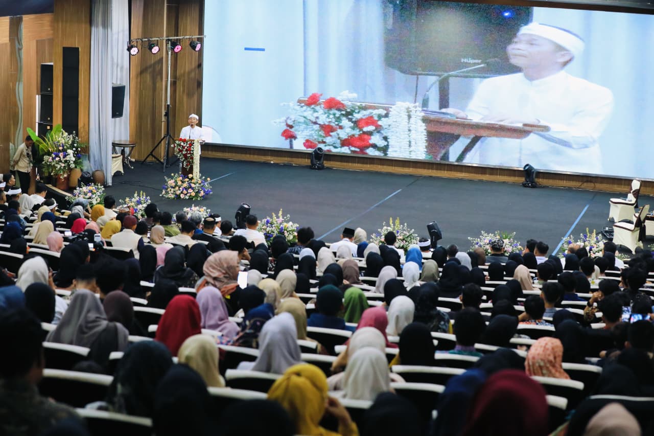 Gebyar PKH Purwakarta: Satu Desa Satu Sarjana, Meretas Asa Memutus Kemiskinan