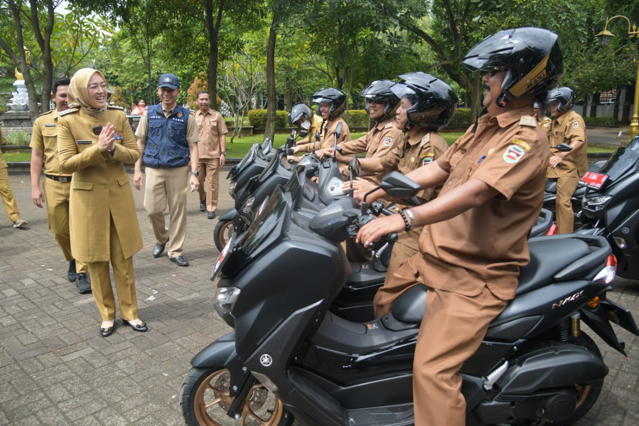 Pemkab Purwakarta Fasilitasi Kendaraan Dinas 183 Pemdes   