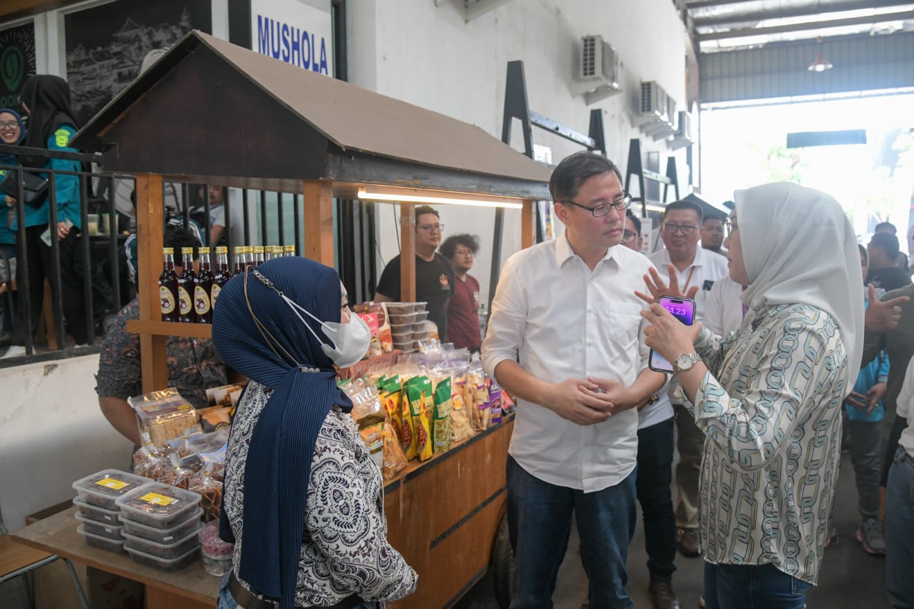 Banyak Libatkan UMKM, Bupati Anne Puji Kreativitas Pengelola Rest Area