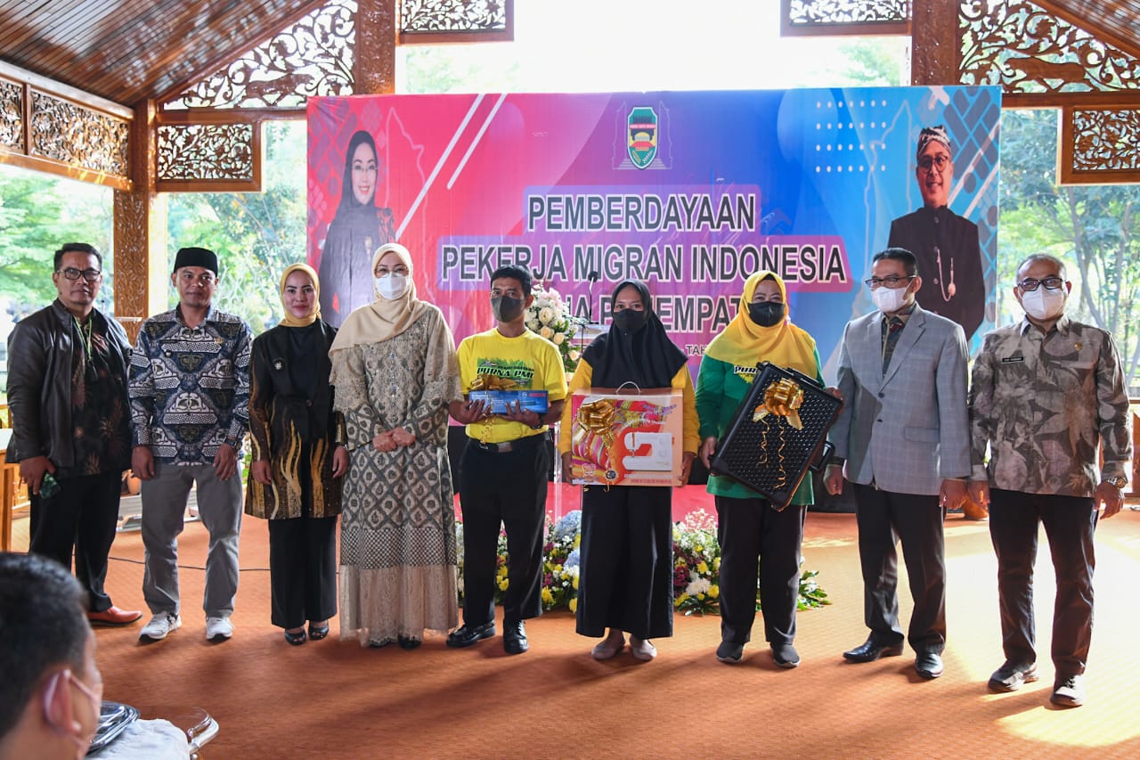 Pemkab Pastikan Pemberdayaan Pekerja Migran Indonesia di Purwakarta   