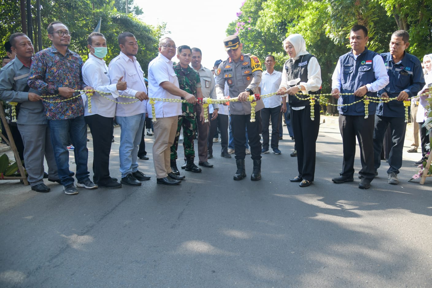 KCIC Serahterimakan Jalan Cilegong-Cikaobandung