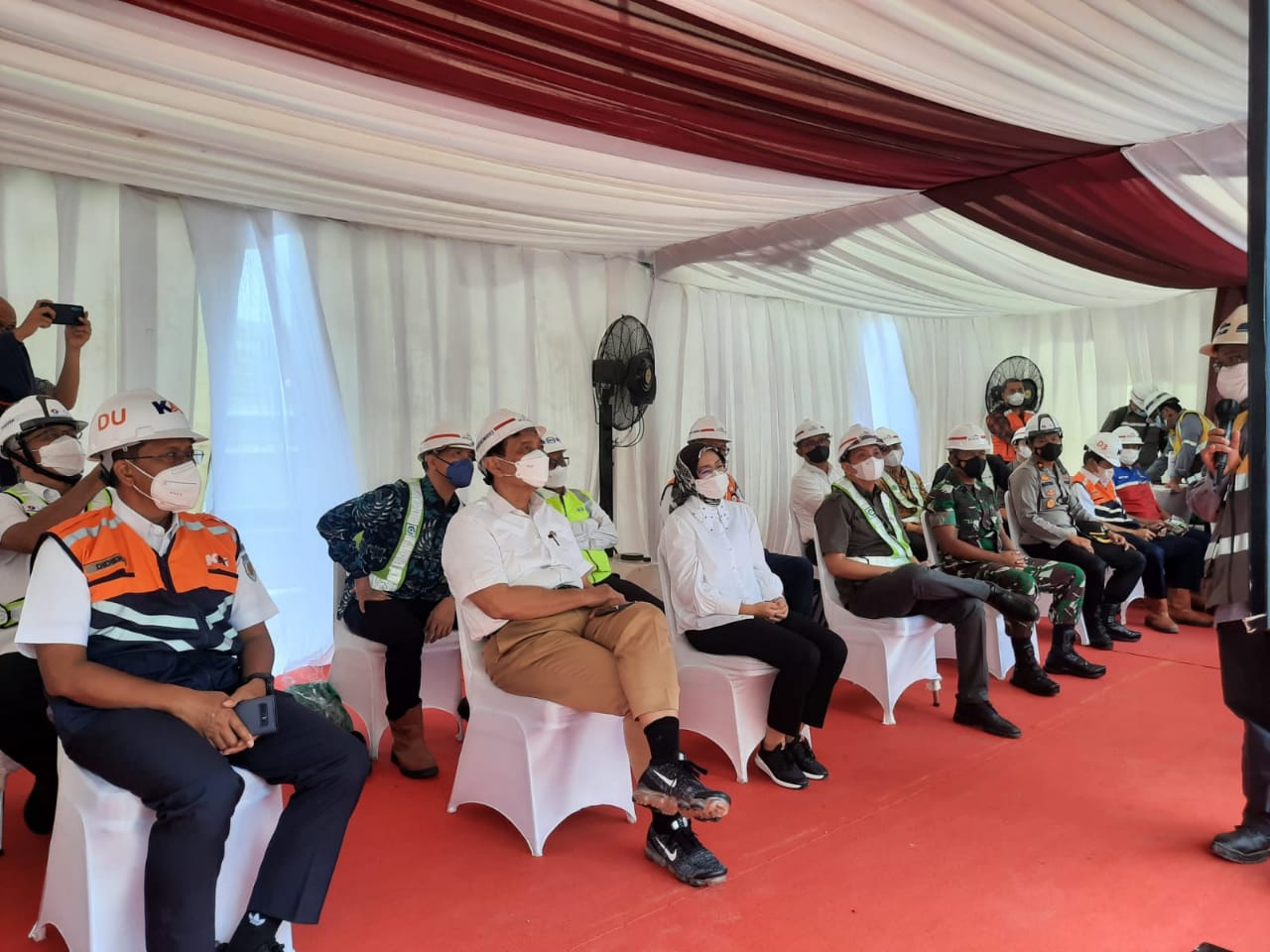 Kunjungi Purwakarta, LBP Monitor Pembangunan Tunnel 2 Kereta Cepat Jakarta-Bandung